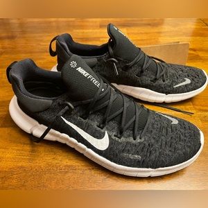 Brand New! Nike Free Run 5.0 2021, US 9.5/EUR 43, black